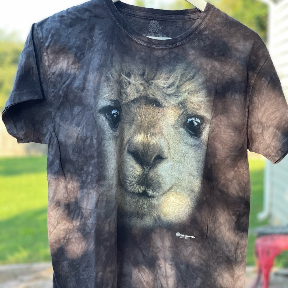 The Mountain Alpaca Gray Women/kids Tee Size Large
